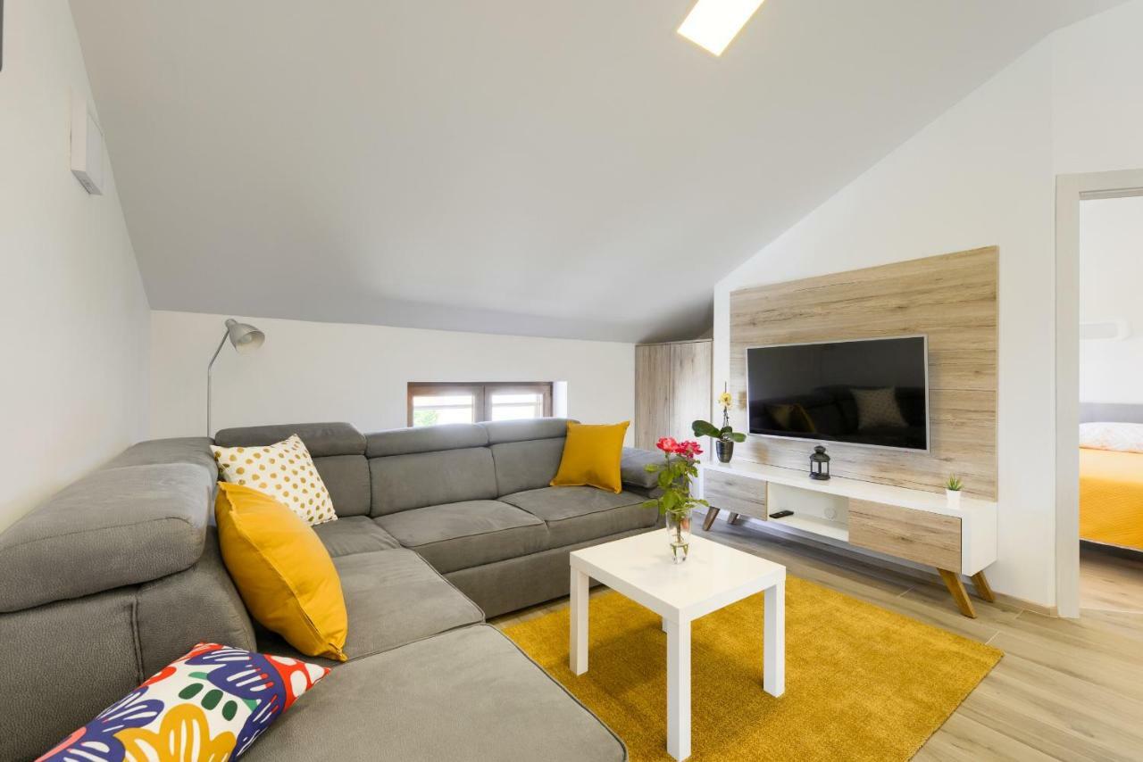 Apartmani Bosa Zadar Bagian luar foto